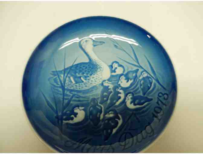 1973 Copenhagen Porcelain 6' Mother's Day plate