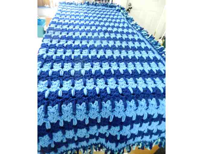 Cats Galore Afghan blanket in Beautiful Blues