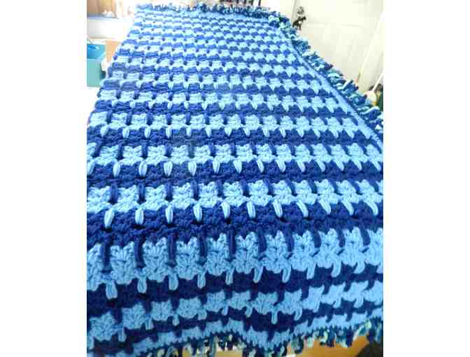 Cats Galore Afghan blanket in Beautiful Blues