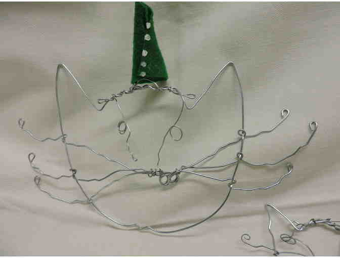 2 handcrafted wire cat ornaments and mini Desperate Housecats book