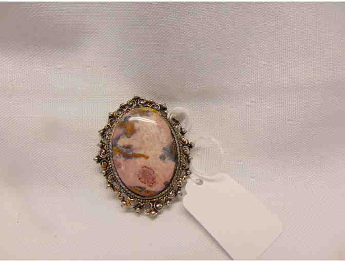 Vintage costume Jewelry pin-could be put on necklace - Photo 1