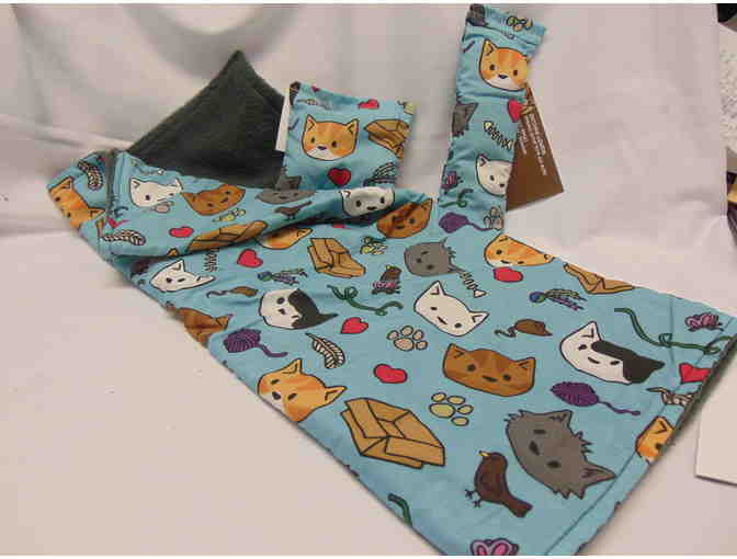 Cute Catnip Blanket and 2 Catnip Toys - Photo 1