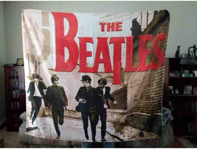 56 "x 48" New Beatles tapestry - Photo 2