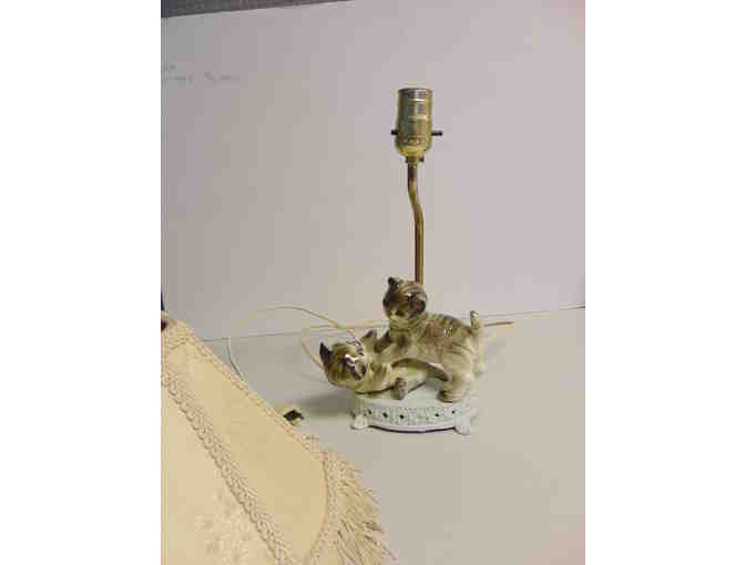 Vintage Playing Kittens Lamp on Metal Base-13' w/o Shade- 18 1/2' w/Shade