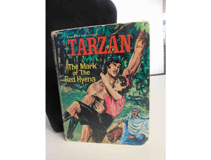 A Big Little Book - 1967 - Tarzan The Mark of the Red Hyena