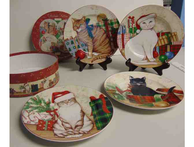 Set of 4 Oneida Christmas Kitten Plates (Microwave Safe Stoneware)
