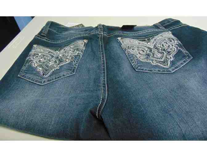 New Earl Skinny Jeans with Embellishment (has original tags) Size 12