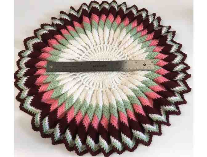 20 Inch Crocheted Centerpiece or Doily - Photo 1