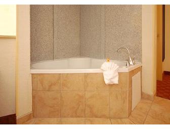 Comfort Suites Wildwood Rd. Jacuzzi Suite One Night Stay