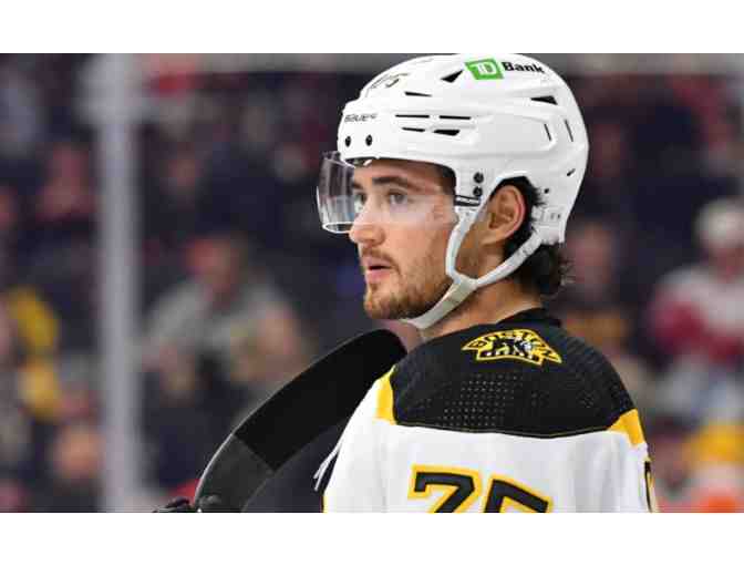 Boston Bruins Autographed Hockey Puck