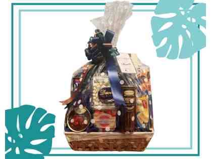 A Gourmet Gift Basket from Dave's Marketplace (I)