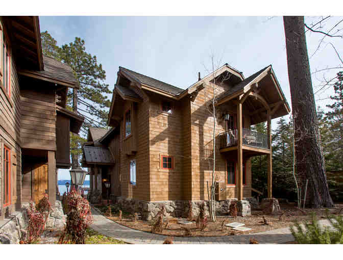 Fabulous 2-story Lakeview Tahoe Vacation Home - 1 week 10/15 - 4/16