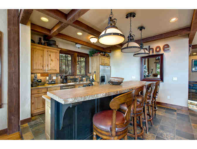 Fabulous 2-story Lakeview Tahoe Vacation Home - 1 week 10/15 - 4/16