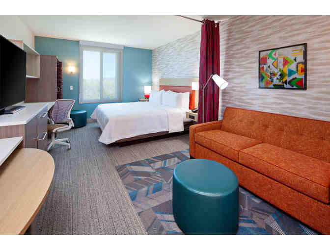 Alameda, CA - Home2 Suites by Hilton Alameda Oakland Airport - 1 night with breakfast
