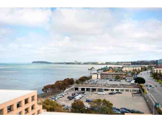San Francisco Airport - Marriott Hotel - 1 nt stay w/ parking for 3 nts & airport shuttle - Photo 2