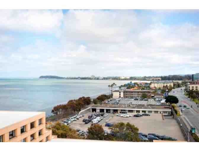 San Francisco Airport - Marriott Hotel - 1 nt stay w/ parking for 3 nts & airport shuttle