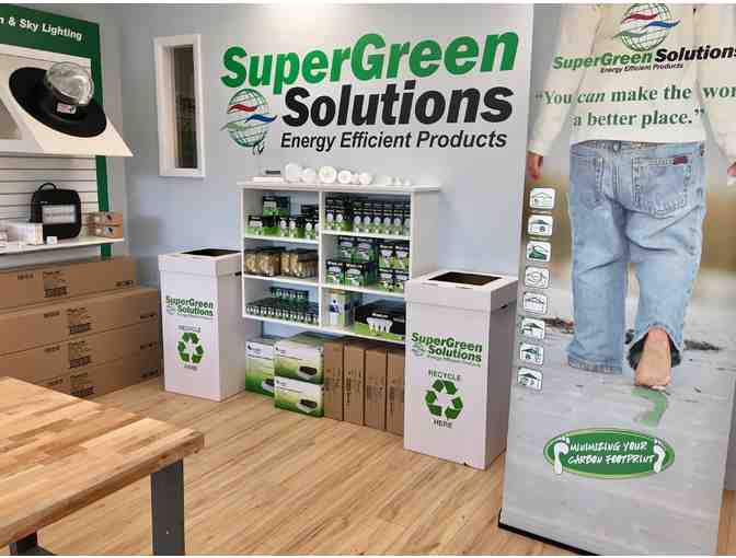 Set of 50 Maxlite LED lightbulbs, ideal for residential or commercial applications