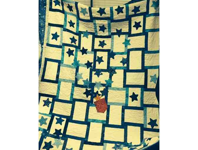 LIVE: Handmade Preeclampsia Falling Stars Quilt with Quilt Rack