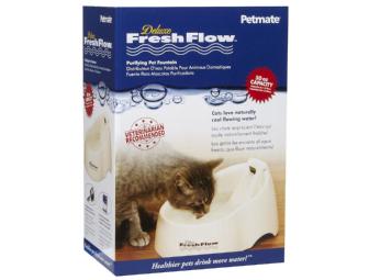 Deluxe Fresh Flow water fountain for cats