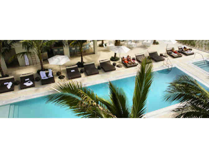 Costa d'Este Beach Resort & Spa - 2-Night Hotel Stay with Dinner for 2 in Vero Beach