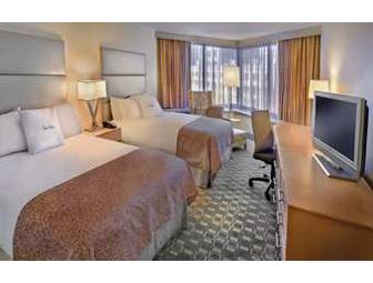 Philadelphia Package- 2 NIGHTS at the DOUBLETREE HILTON & DINNER FOR 6 at AMIS RISTORANTE