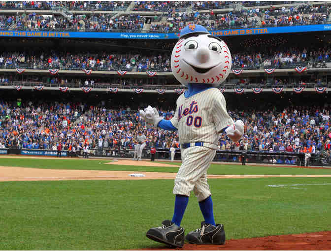4 Delta Club Seats to NY Mets (2016 Game To Be Determined)