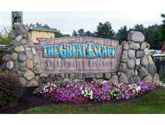 1 Night stay at Country Inn Lake George & 4 Tickets Six Flags Great Escape (Lake George) - Photo 1