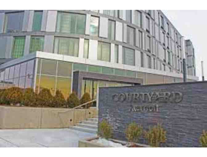 1 Night Stay at The Philadelphia Courtyard South & $25 Couch Tomato Gift Card