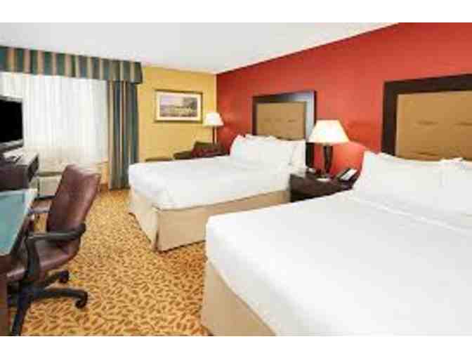 1 Night Stay at The Holiday Inn and Conference Center Allentown & 4 Dorney Park Passes - Photo 4