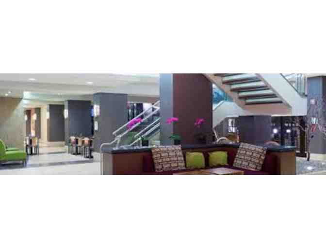 1 Night Stay at Holiday Inn Secaucus with Breakfast for 2 & $40 GC to Al Di La Restaurant
