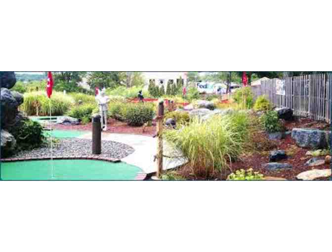 Castle Cove Mini Golf Package