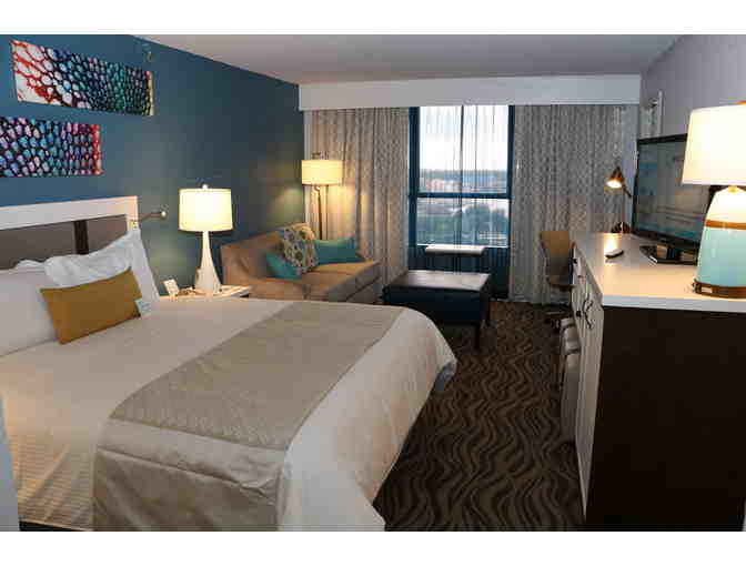 2 Night Stay (Sun-Thur) Wyndham Garden Lake Buena Vista & 2 Wonder Works Passes - Photo 5