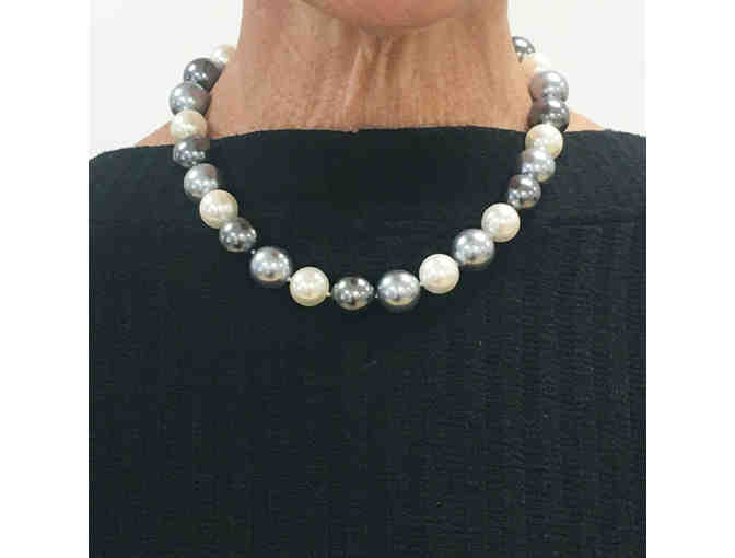 Strand of Pearlized Beads with Magnetic Beads - Get 3 looks in 1 necklace!