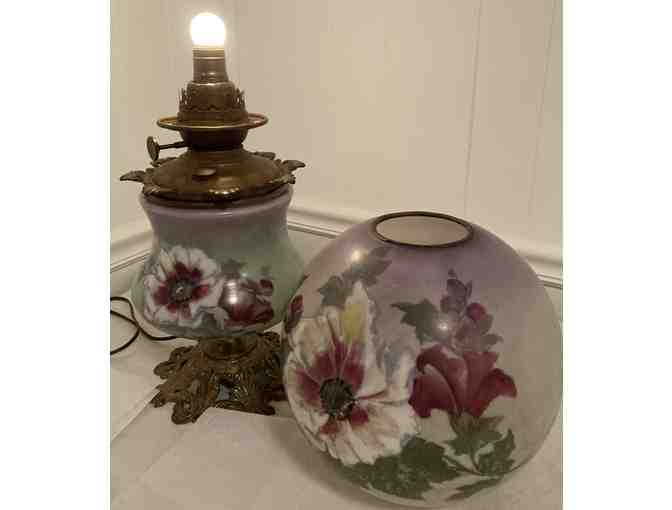 Antique Hand-painted Globe Lamp