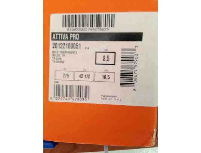 Awesome Ladies Ski Boots!  Attiva Diablo Pro Ladies boots *NEW in box!