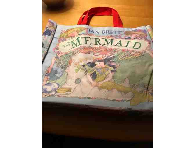 4 Children's Books by Vermont Authors + Jan Brett Book Bag from VERMONT BOOK SHOP