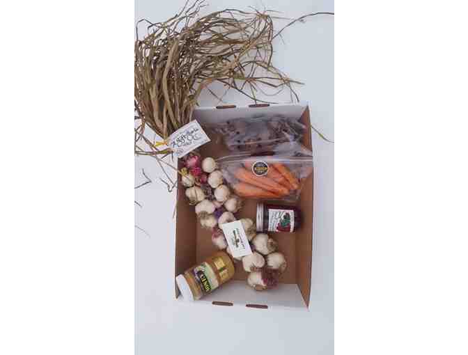 A Fantastic Gift Box from The Last Resort Farm *Garlic Braid, Jam, Carrots, Beets, Etc.