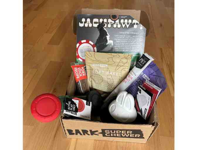Jackpawt Super Chewer Bark Box - Photo 1