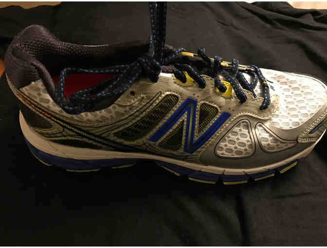 New Balance running shoes from Runners Alley. Size 11.5.