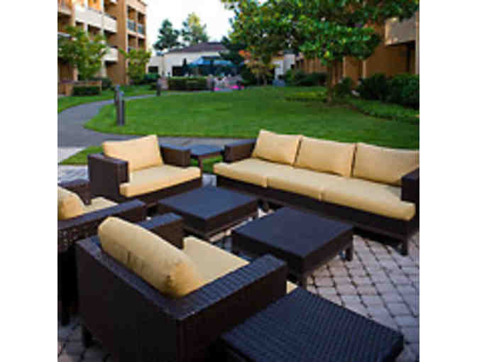 Courtyard Seattle Southcenter - Park & Fly/Shopping Spree Package_#4
