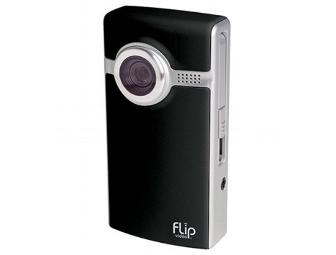 Cisco's 8GB Flip Camera - Holds Up to 2 Hours of Video