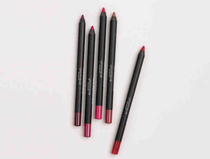 Younique Make-Up with 3-D Eyeliner (3 of 3)