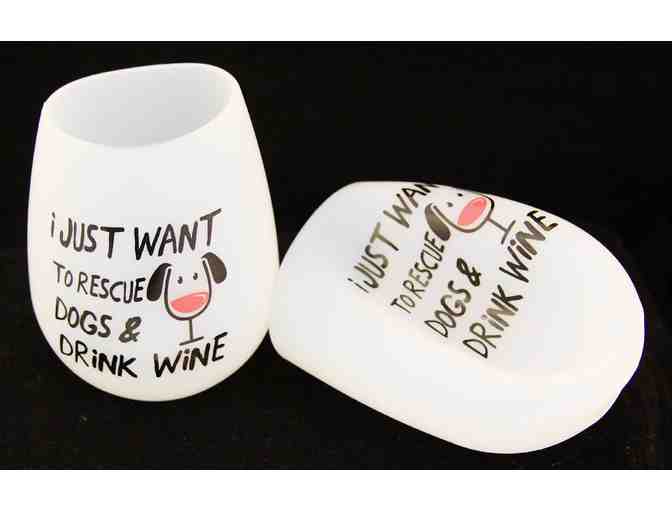 Silicone Wine Cups and T-shirt