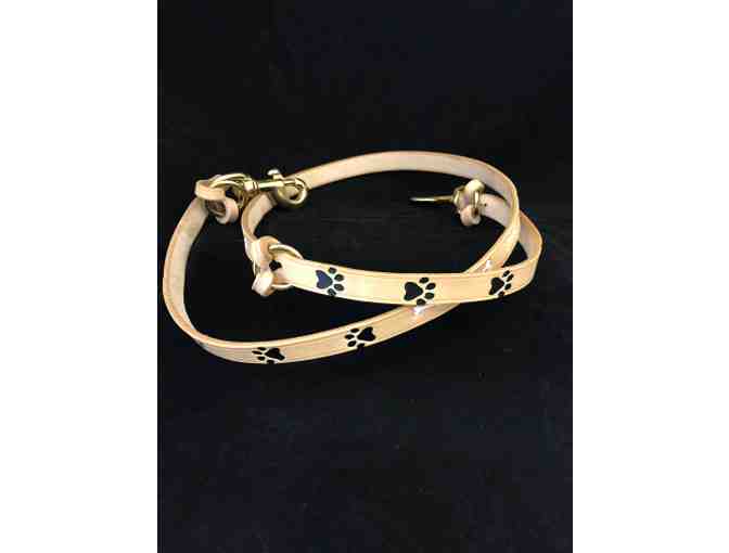 Authentic Seeing Eye Leather Leash with Paw Prints (1 of 2)