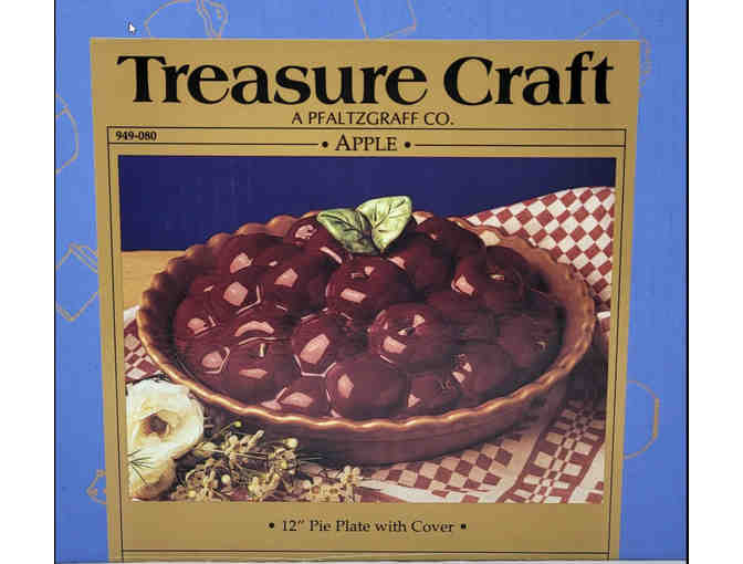 Treasure Craft - A Pfaltzgraff Co - Vintage 1970s 12' Apple Pie Plate with Cover