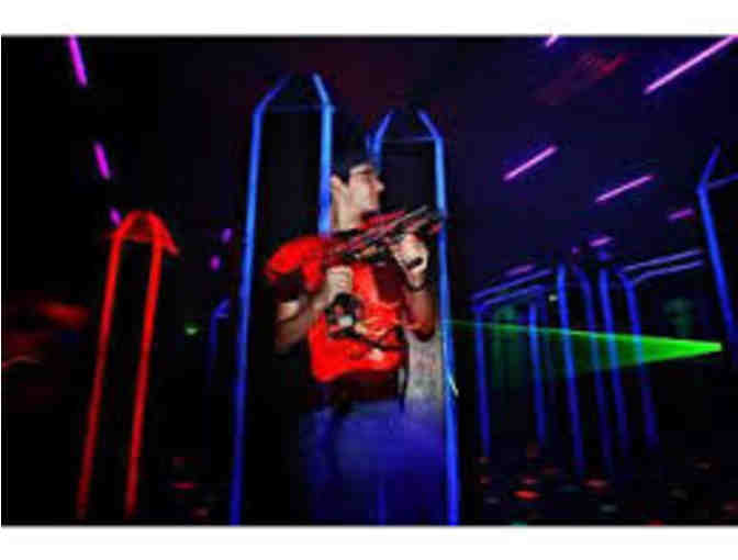 LASER QUEST FAMILY FUN PACK (4)