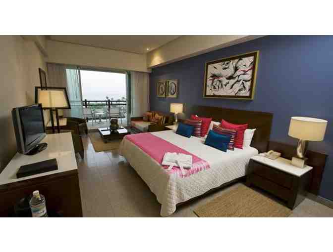 8 Days 7 Nights at The GRAND Mayan Resort- LOS CABOS, MEXICO