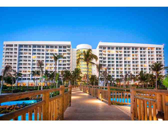 8 Days 7 Nights at The GRAND Mayan Resort- ACAPULCO, MEXICO