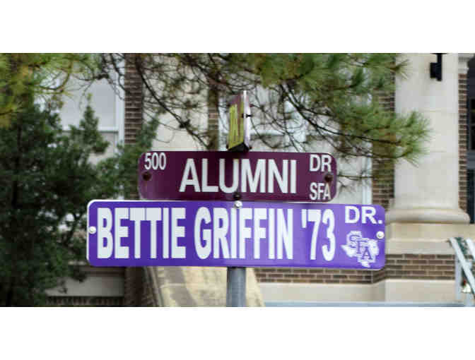 Name Alumni Drive! - Photo 1