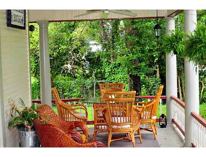 One Night Stay at the Hardeman House